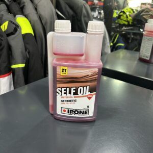 Aceita IPONE self oil 2T con olor a fresa 1 litro