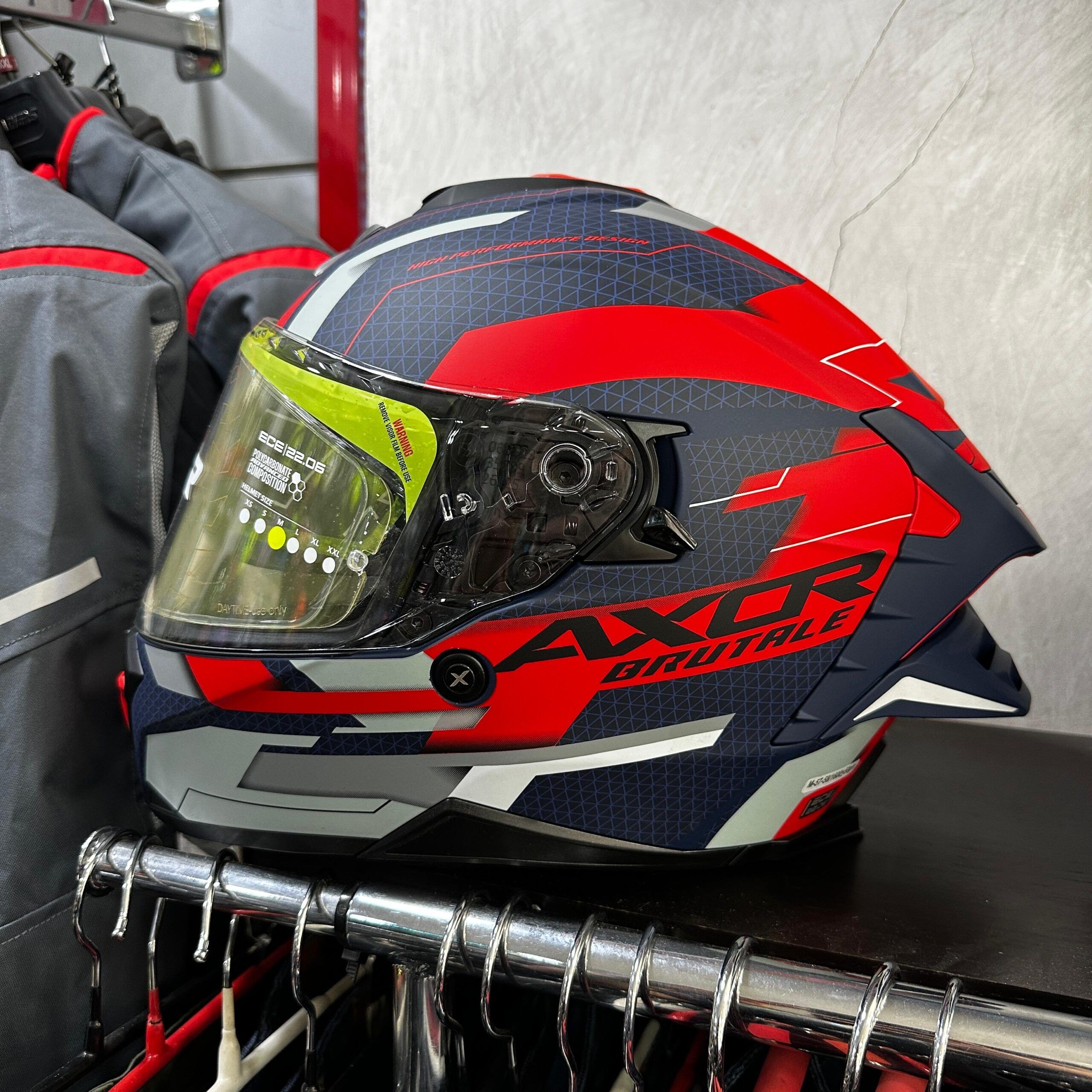 Casco AXOR BRUTALE